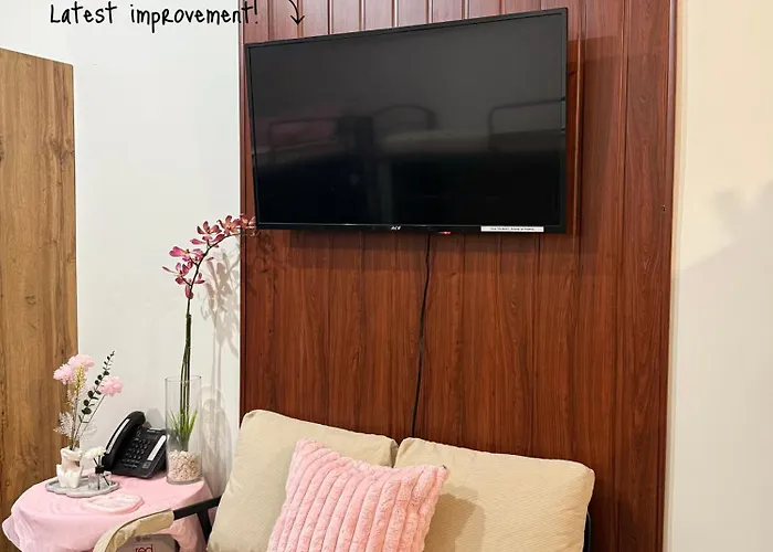 Roomies Spacious Fully Furnished With Balcony And Netflix For 4pax Aparthotel Manila