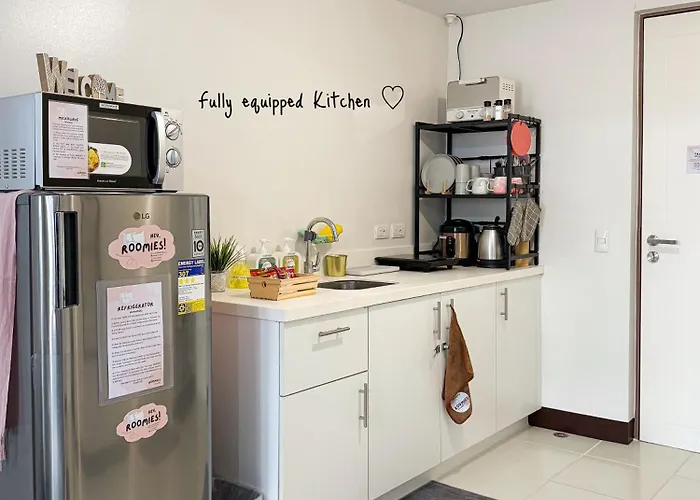 Aparthotel Roomies Spacious Fully Furnished With Balcony And Netflix For 4pax *