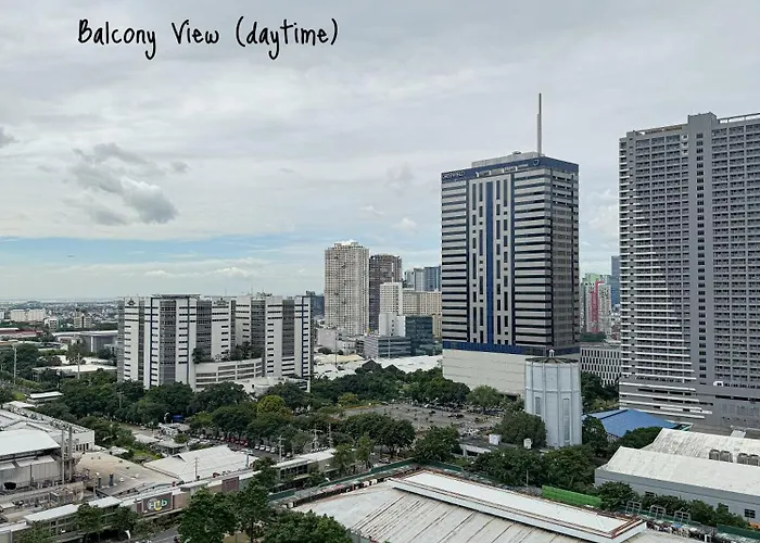 Roomies Spacious Fully Furnished With Balcony And Netflix For 4pax Aparthotel