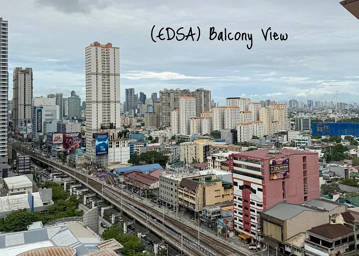 Roomies Spacious Fully Furnished With Balcony And Netflix For 4pax Manila