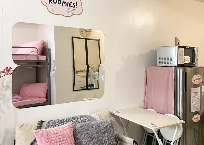 Aparthotel Roomies Spacious Fully Furnished With Balcony And Netflix For 4pax
