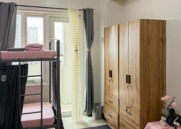 Aparthotel Roomies Spacious Fully Furnished With Balcony And Netflix For 4pax Manila